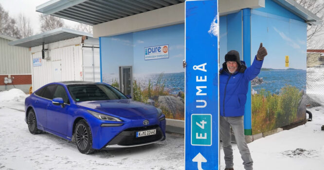 Första bränslecellsfordonet att nå den nordligaste vätgastankstationen i Europa på egen hand!